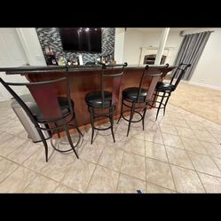 Swivel Bar Stool Used (4  Total) 