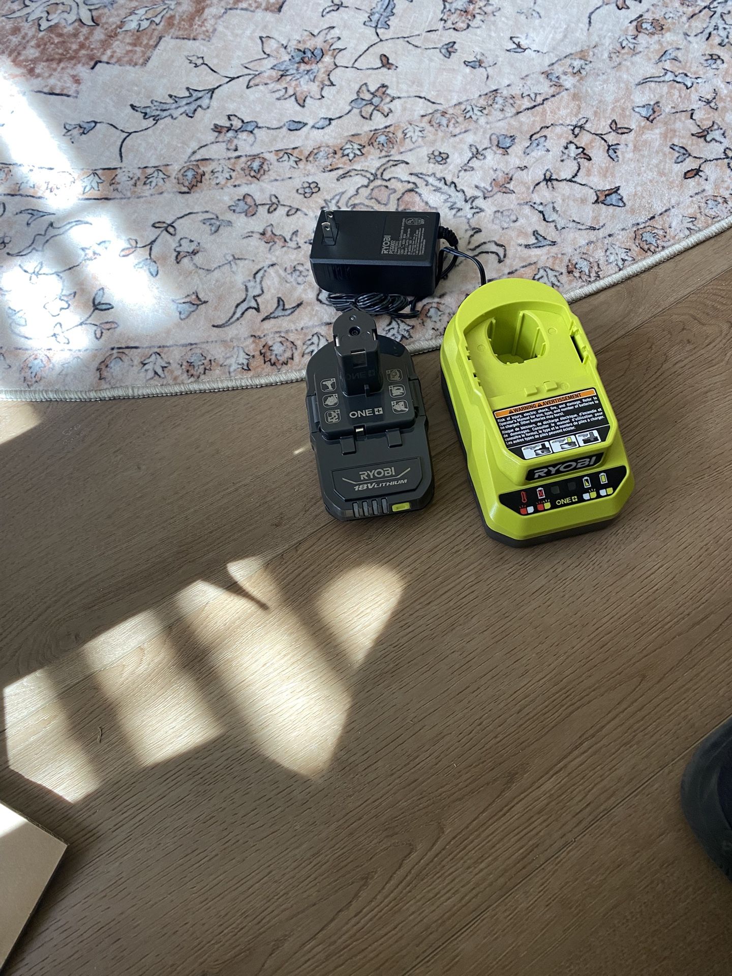 Ryobi battery charger and 2ah battery