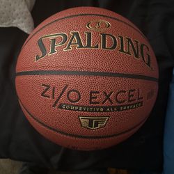 Spalding zi/o excel basketball