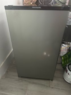 Frigidaire 3.3 compact fridge