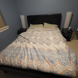 Queen Bed with Mattress