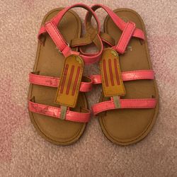 Girl sandals 