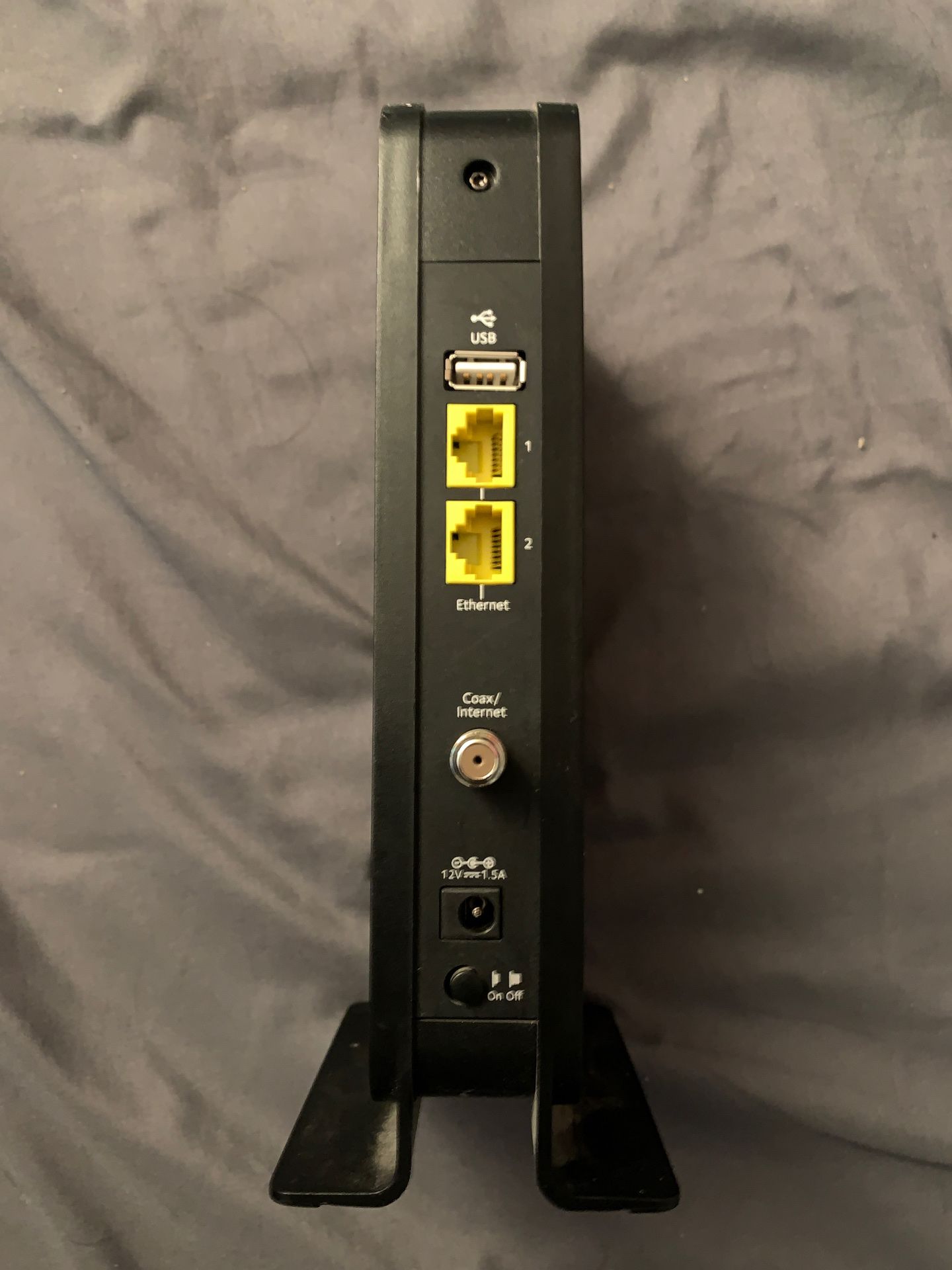 NETGEAR Wifi Cable Modem Router c3000