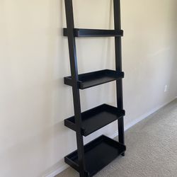 Black Shelf Ladder