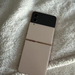 Samsung galaxy Flip 4