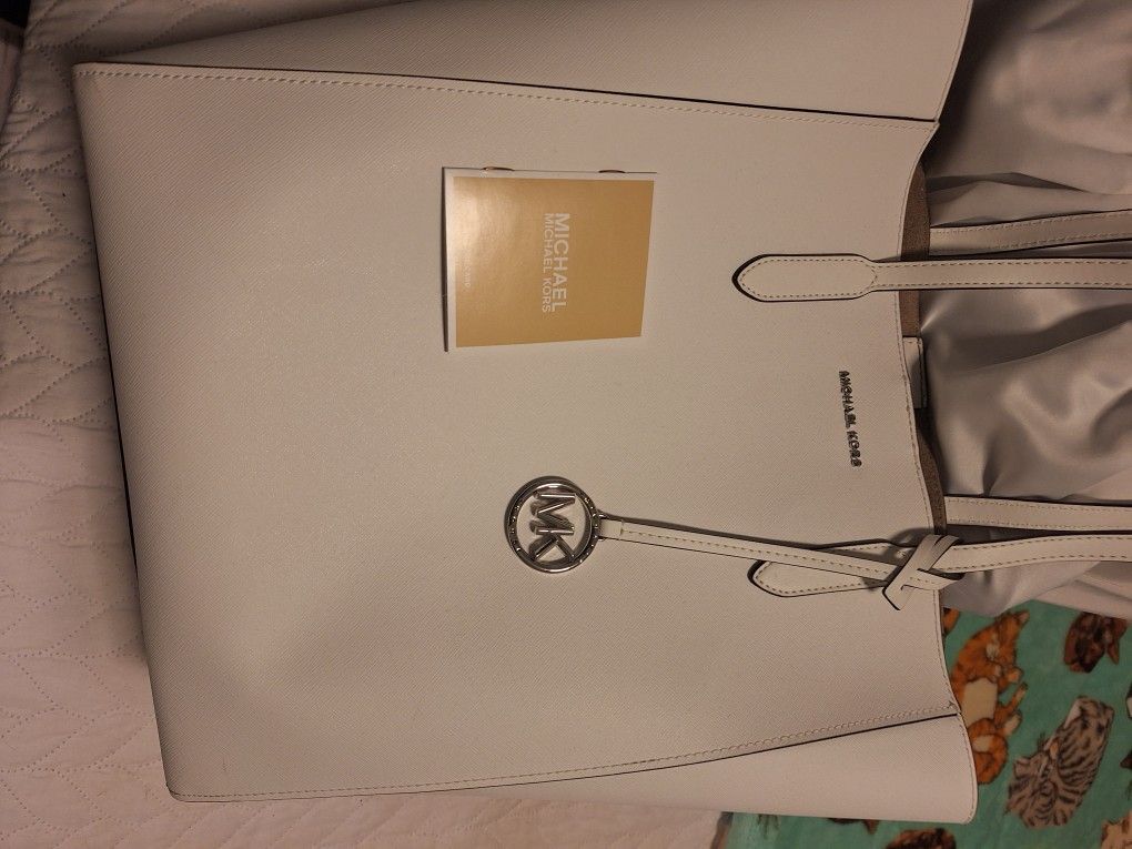 Michael Kors Purse Like New