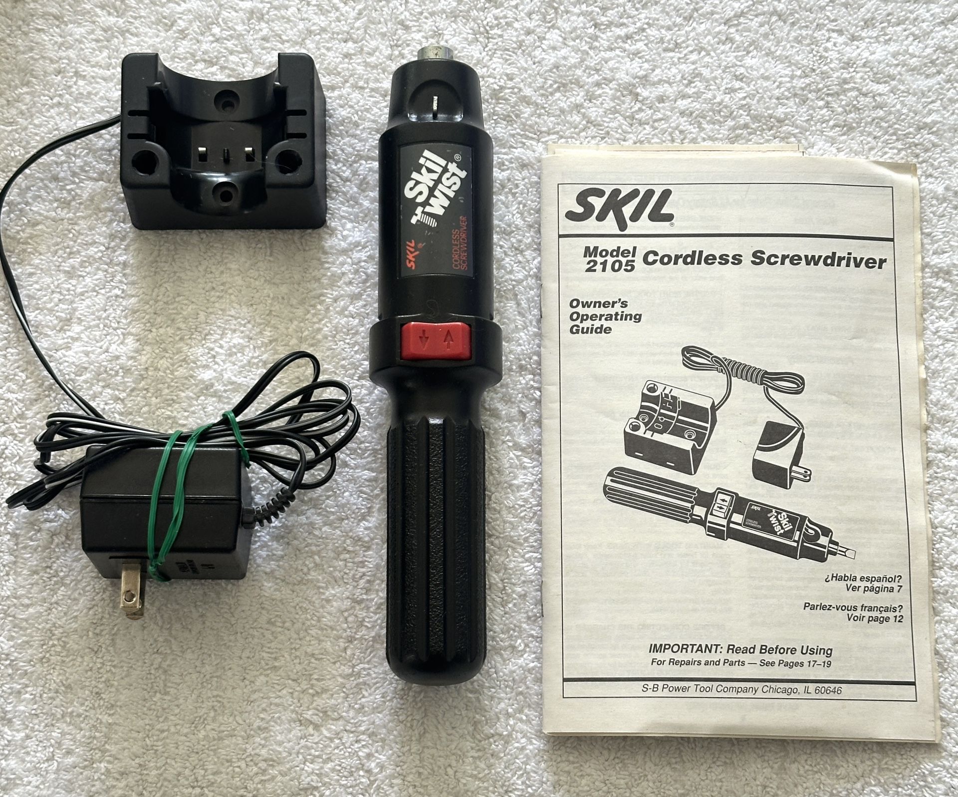 SKIL Cordless Screwdriver-SKIL Twist. 2.4V-Like New Condition!