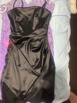 Size Small Windosr black short dress