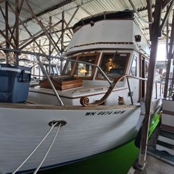 1984 CHB 36 Foot Tri Cabin Trawler