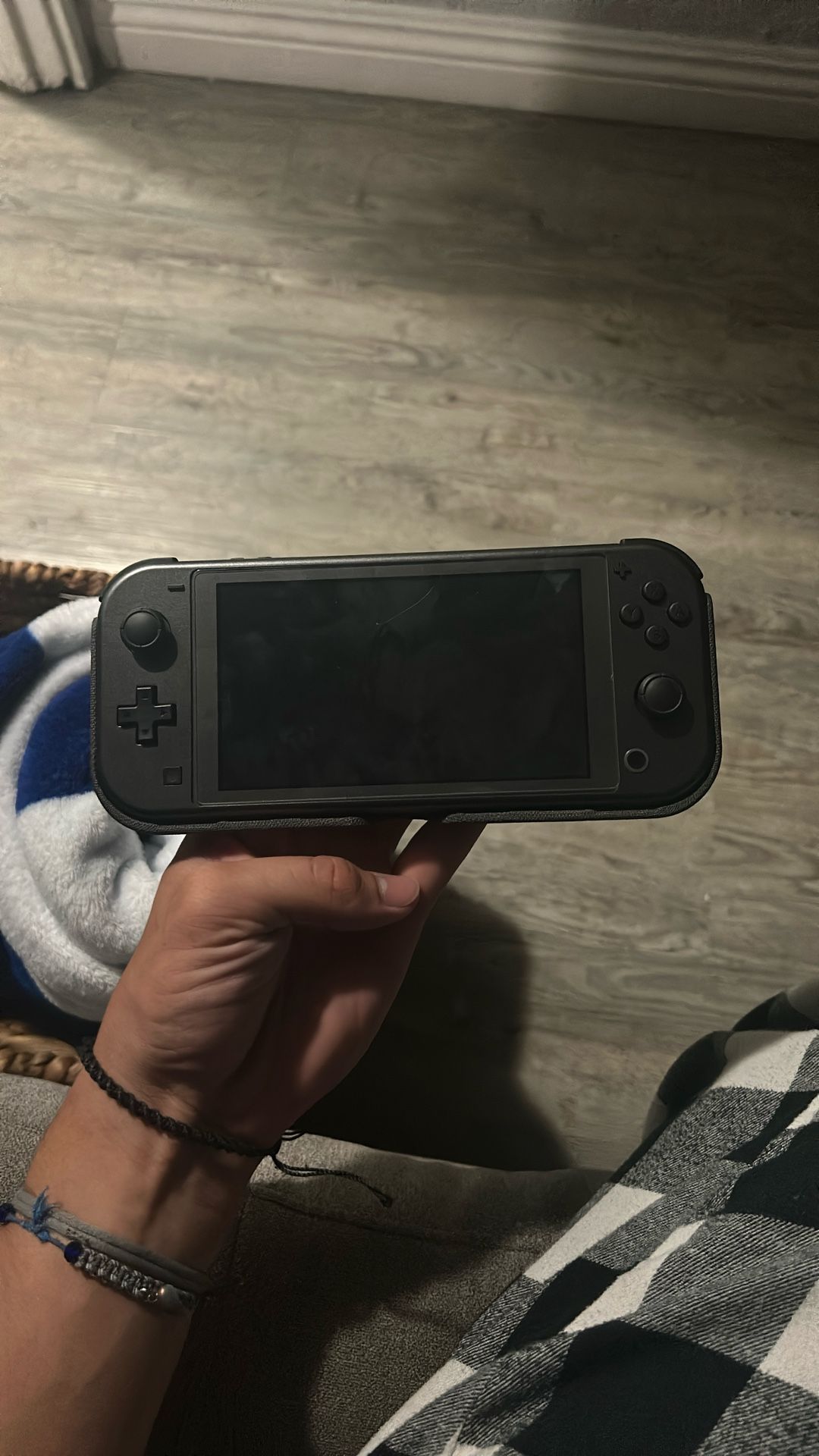 Nintendo Switch Lite Diamond and Pearl Edition