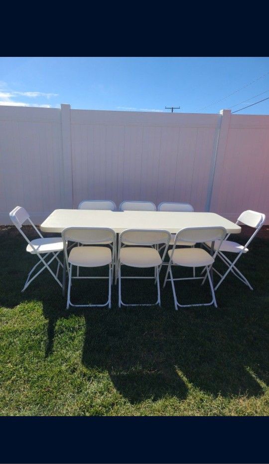 Tables/ Chairs