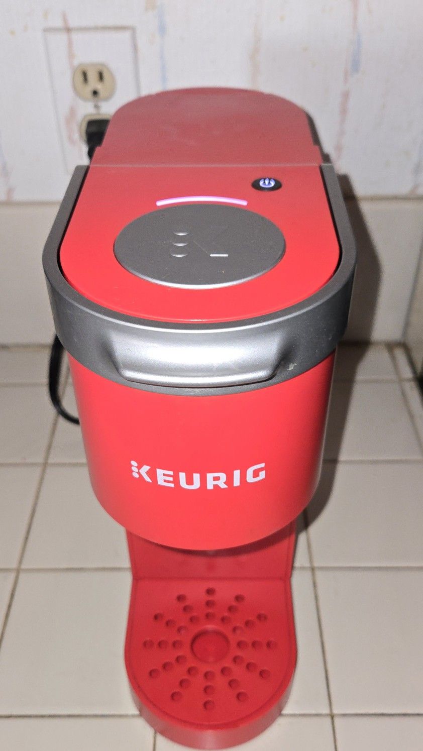 Keurig K-Mini Single Serve K-Cup Pod Coffee Maker