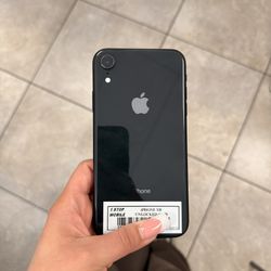 iPHONE XR UNLOCKED 