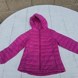 Amazon ESSENTIALS Puffer Jacket Youth Size 6/7