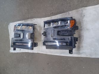 2019-22 Silverado Headlight