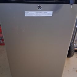 Frigidaire Mini Fridge