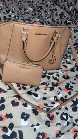 Michael Kors Saffiano Tote Bag and Wallet Set