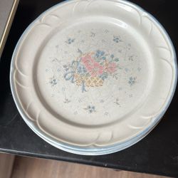 Country basket plates