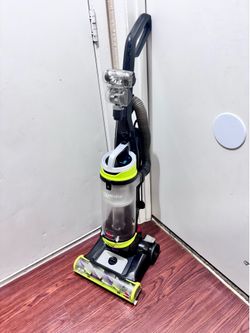 Vacuum works like new