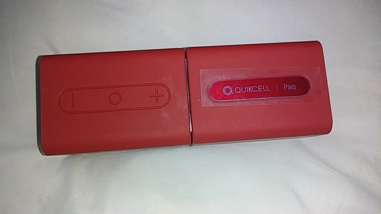 Quikcell Paio Magnetic Wireless Portable Speaker