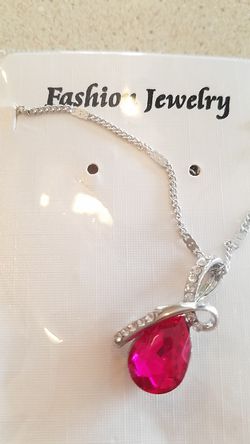 Rubin Crystal Necklace Pendant Jewelry