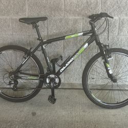 Diamondback Sorrento mountain bike.