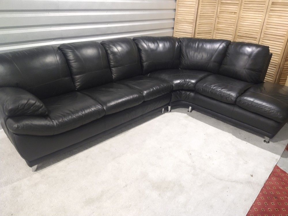 SECTIONAL GENUINE LEATHER BLACK COLOR... DELIVERY SERVICE AVAILABLE 💥🚚💥