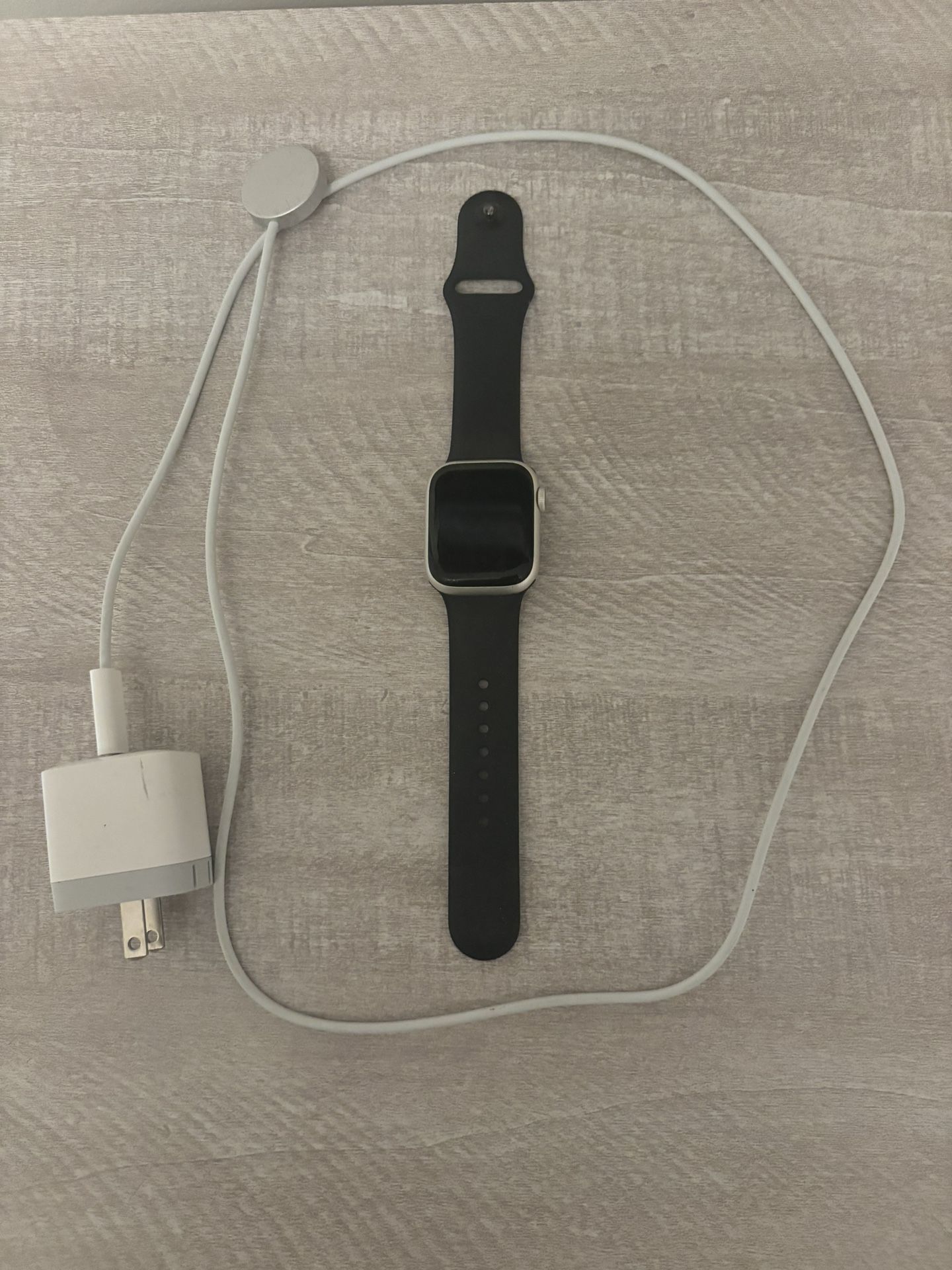 SERIES 7 APPLE WATCH (41mm)