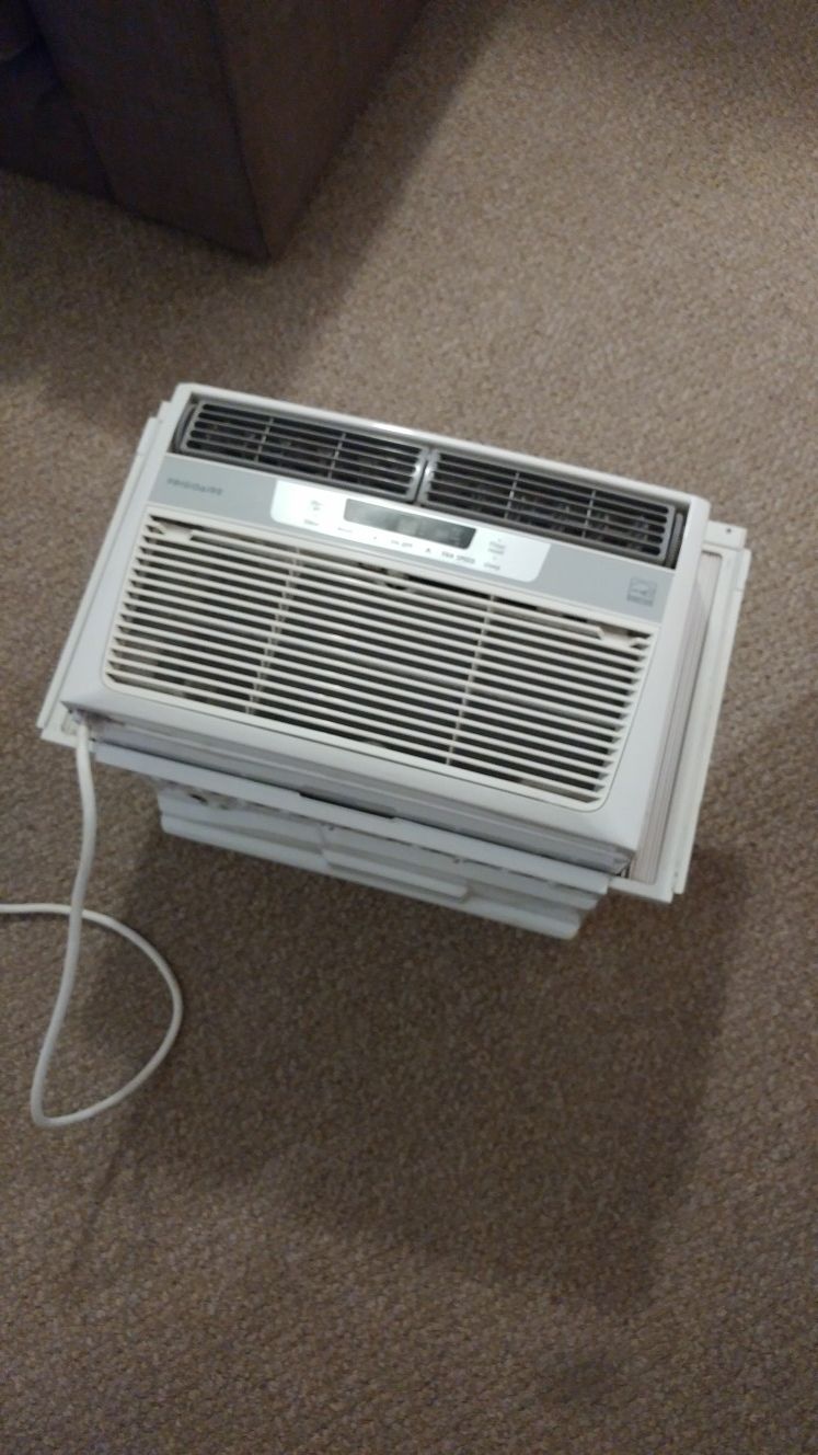 Frigidaire 6000 BTU air conditioner