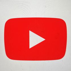 SELLING YOUTUBE/TIKTOK SUBS And lIKES