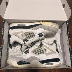 Jordan 4 Military Black 