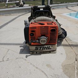 Stihl BR340 blower Runs Great 250$ OBO