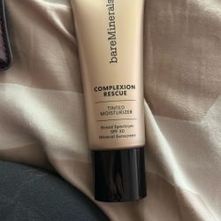 Tinted Moisturizer 