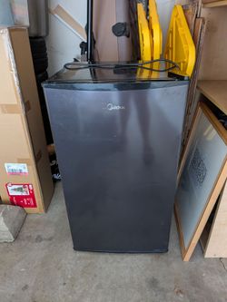 Midea Mini Fridge with Freezer – $75 OBO