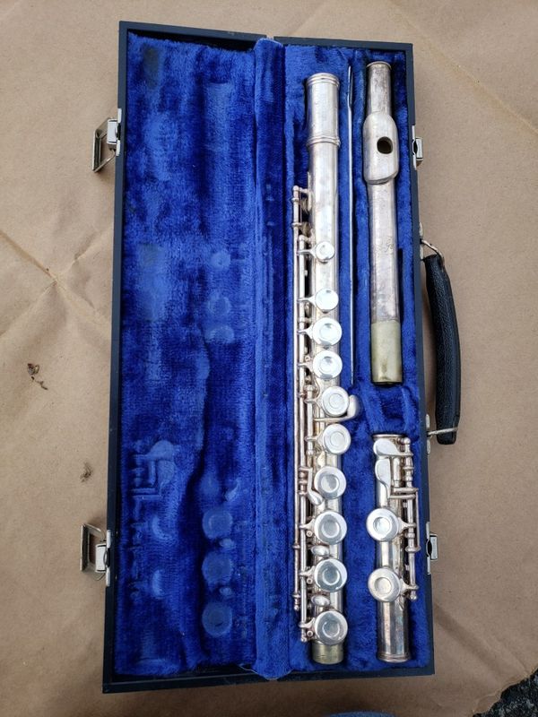Gemeinhardt M2 flute with case for Sale in Ridgefield, NJ OfferUp