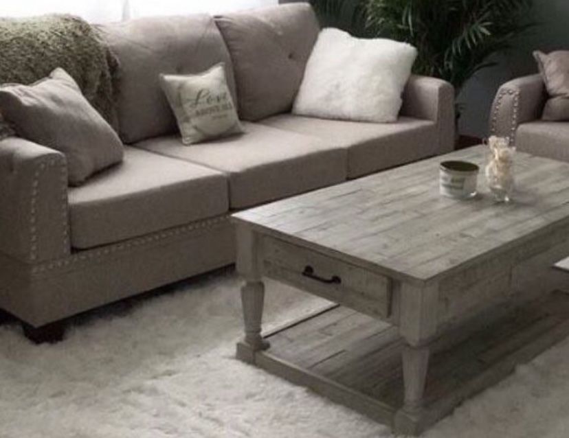 Couch & loveseat Set
