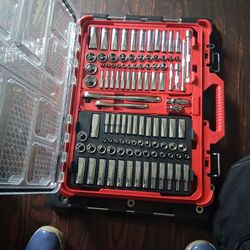 Milwaukee Packout  Ratchet And Socket 