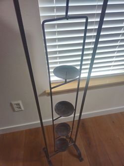 Pillar Candle Holder