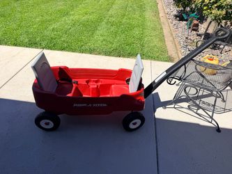 Radio flyer wagon