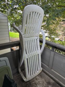 Lawn chair