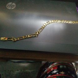 8 Inch Figaro Gold Plated Bracelet 4mm