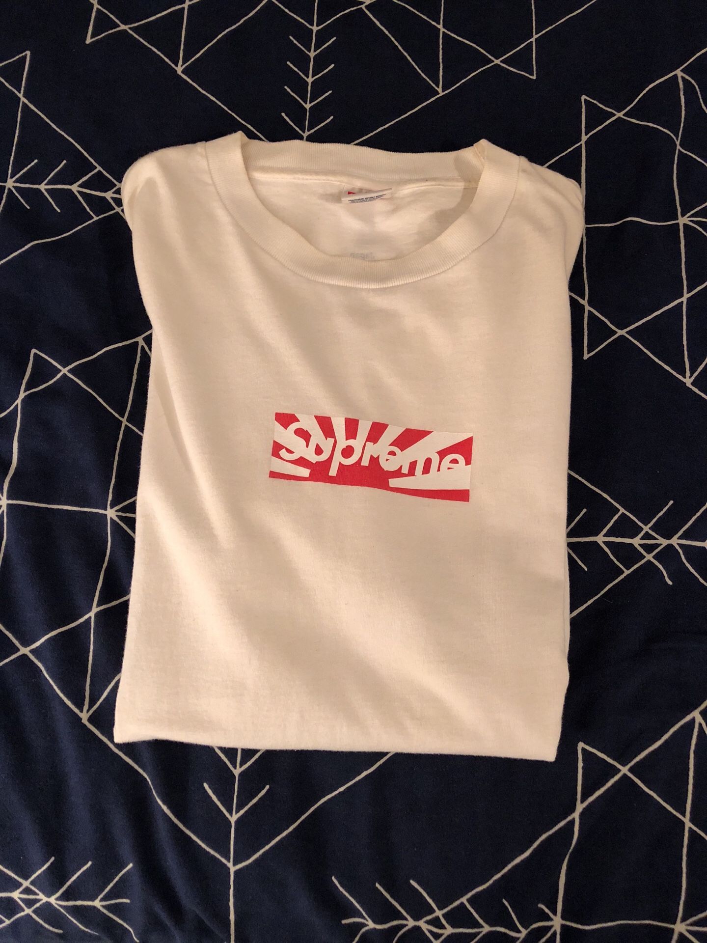 RARE Supreme Japan Relief box logo tee