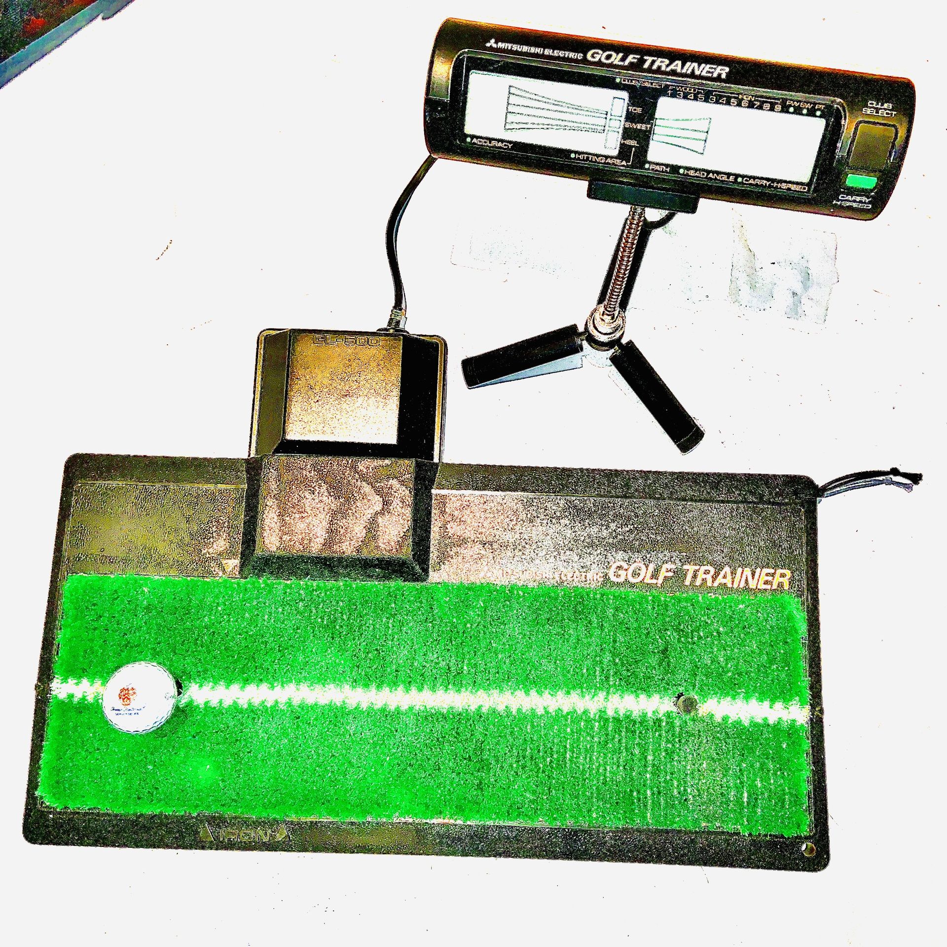 MITSUBISHI GOLF TRAINER GL-500. Can be used with or without