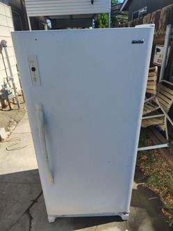 Kenmore Upright Freezer White