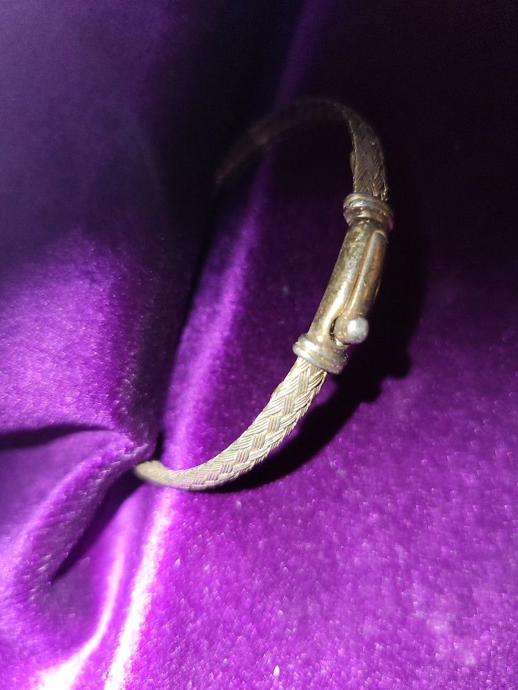 Braided metal Bracelet.