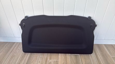 Rear cargo shelf/parcel cover