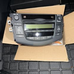 Toyota Rav4 OEM ECU-Radio 2006-2011 models