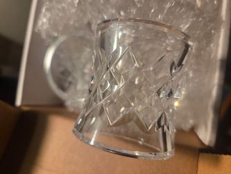 Set of 4 Diamond Cut Crystal Napkin Rings