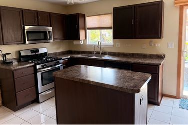 Used Kitchen cabinet