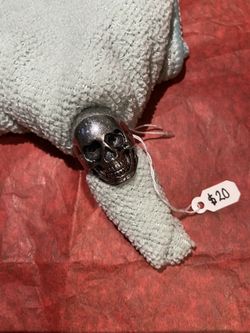 Skull Rings Size 8